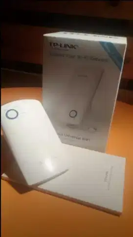 Wifi Extender, komplit dengan dus dan kitab