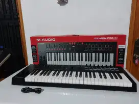 JUAL Keyboard Controller M Audio Oxygen Pro 49, normal mulus like new