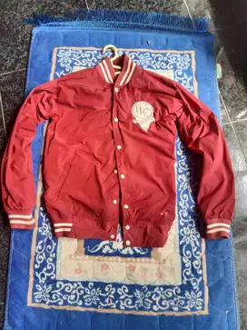 Jaket Flo Merah