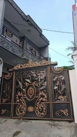 Di jual rumah 2 lantai
