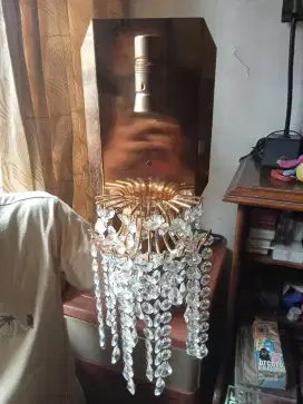 Di jual 1 lampu kamar kristal
