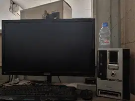 Monitor Led Samsung Minim jam terbang ( jarang di pake )