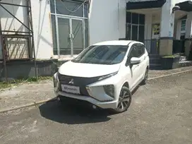 Like New - MITSUBISHI XPANDER 1.5 EXCEED BENSIN M/T 2018 PUTIH