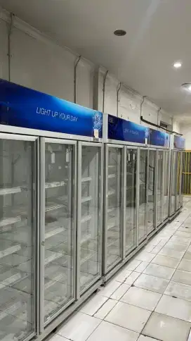 Showcase 3 pintu expo 1300 liter