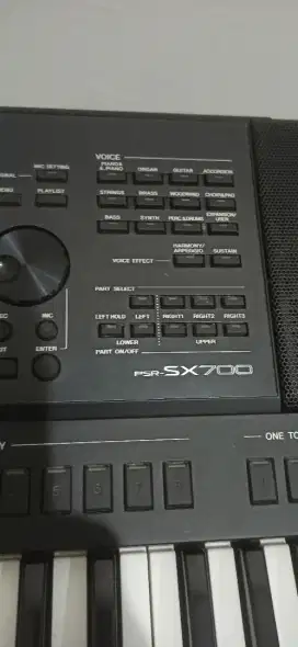 Keyboard Yamaha PSR SX700