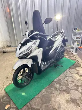 VARIO 125 CBS ISS 2021 White Dope muluss