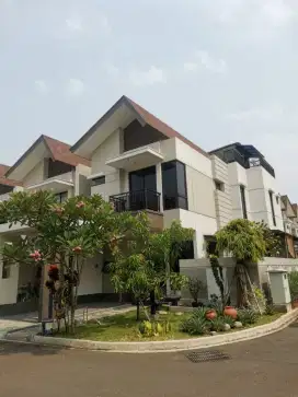 Dijual Rumah Full Furnish Podomoro Golf View Cimanggis