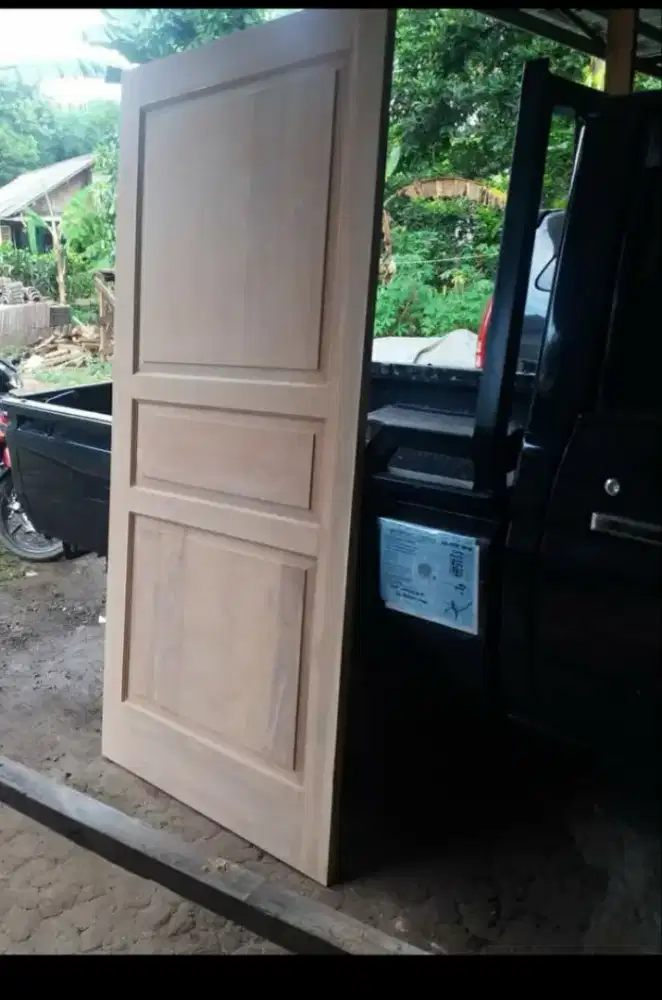 Kusen pintu dan jendela bahan kamper dan meranti