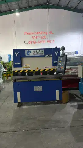 Mesin bending NC 30t×1600