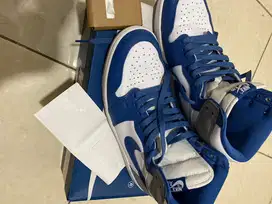 Air Jordan 1 High Cement True Blue