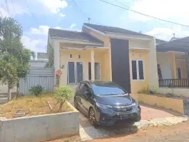 RUMAH READY CLUSTER MULAWARMAN BULUSAN UNDIP TEMBALANG