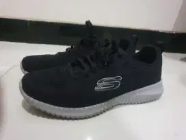 Sepatu Skechers Original