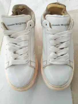 Sepatu Alexander Mc Queen