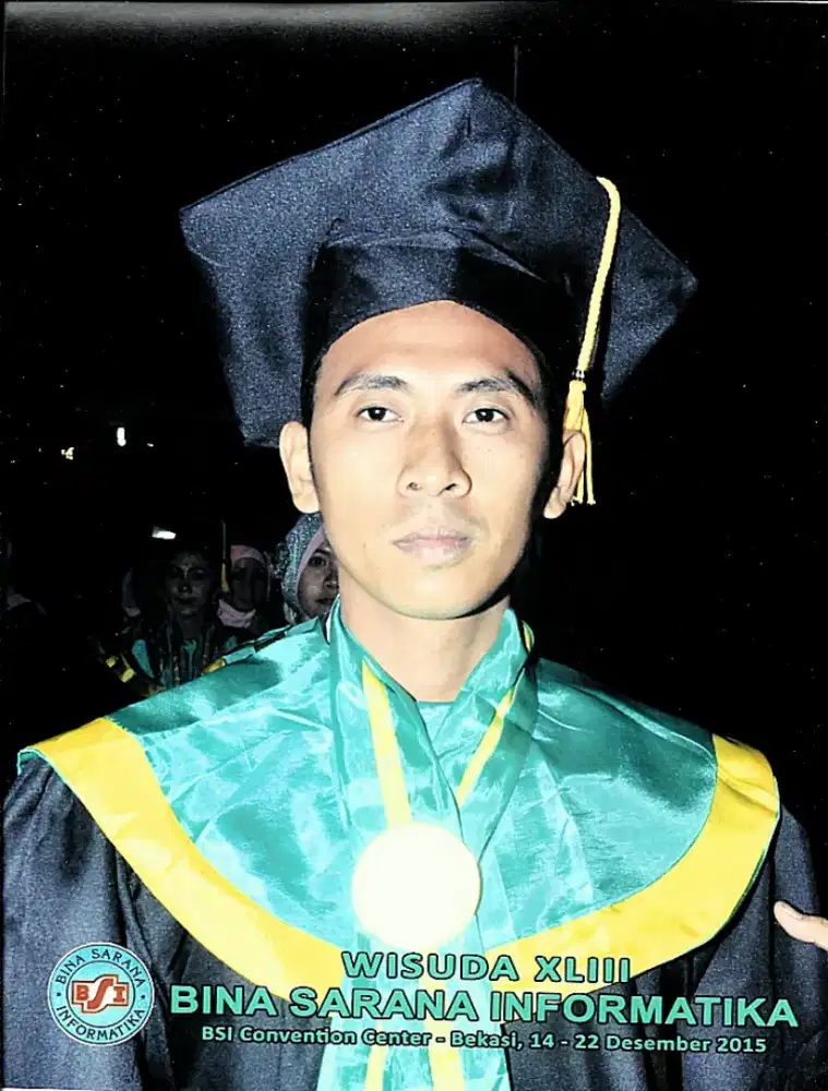 cari kerja editor. kameraman atau dunia creatif lain nya