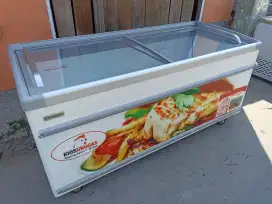 Frezeer sleding kaca 700 liter