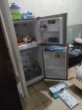 Service  - {ac]- chiller, freezer, (kulkas), water heater