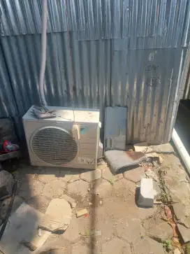 Service  - {ac]- showcase, freezer, (kulkas), water heater,