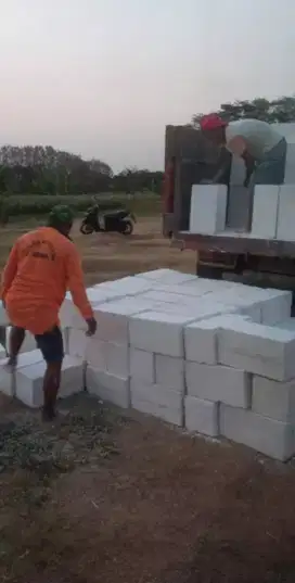Batu kumbung untuk dinding dan pondasi
