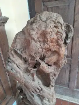 Tunggak jati antik