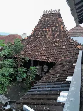 Joglo kuno antik