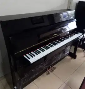 piano yamaha b.up