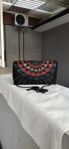 SmallBlackHandbagClutchEveningShoulder Bag With Blue, Red, Gray Beaded