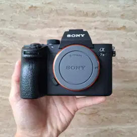 sony a7iii body like new sc rendah