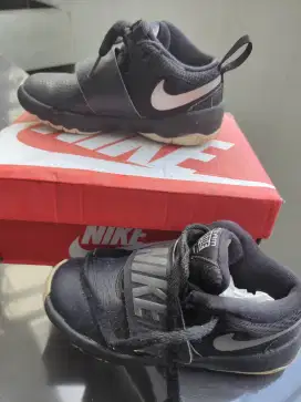 Sepatu Basket Anak