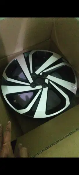 Velg toyota raize original
