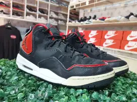 AIR JORDAN COURTSIDE 23 GYM RED
Size  41