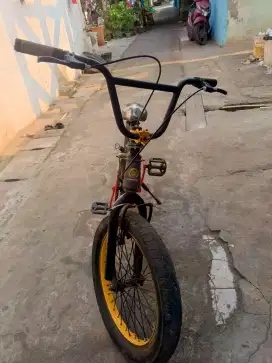 Sepeda bmx Pasific legend