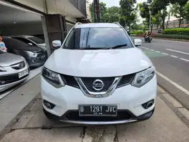 [TDP 2JT] Nissan X-Trail 2.5 Tahun 2015 Putih Matic