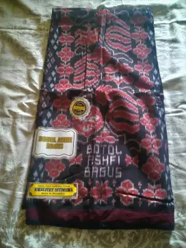 Sarung Tenun asli