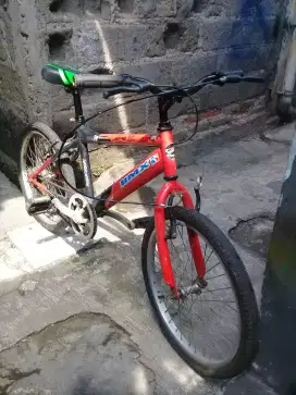 Sepeda BMX aleoca