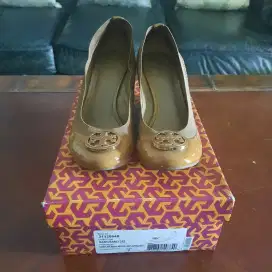 Sepatu Wanita Tory Burch Caroline Wedge Second Asli (Original)