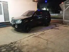 Dijual SUV  Suzuki grand Vitara istimewa
Tipe tertinggi