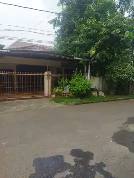 Dijual Rumah standard layak huni di Kayu Putih Tengah