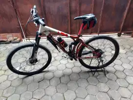 SEPEDA GUNUNG PULSUS BMC SWISS