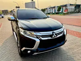 Mitsubishi Pajero exceed 2.4 diesel 2019 AT diamond black mica