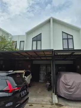 Rumah 2 lantai, bagus di Citra Garden Puri