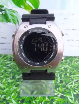 Jam tangan Vertical