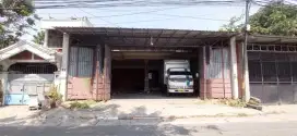 Gudang Siap Pakai Medokan Semampir Surabaya