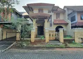 Rumah Cantik Raffles Hills Cibubur Dalam Cluster Harga NEGO!!