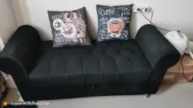 Sofa 2 seater warna hitam + karpet