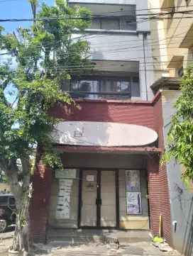 Dijual ruko 3,5lantai depan mesjid lokasi kh abdulah safei