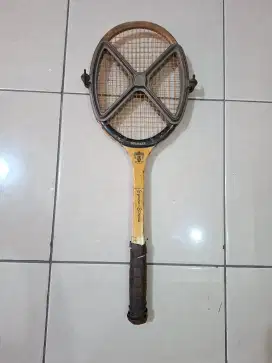 Raket Tenis Spanker syncro stroke plus cover Besi