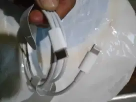 Di mahar kabel lightning airpord iPhone 100% ori copotan