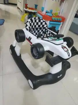 Baby Walker pakai sebentar