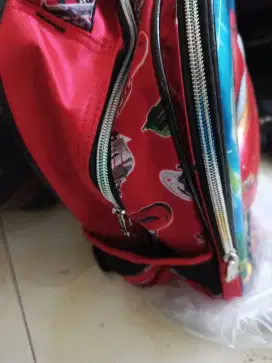 Tas sekolah hologram kartun