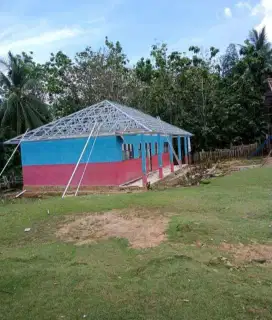 Pemasangan rangka atap baja ringan dan renovasi atap lama ganti baru